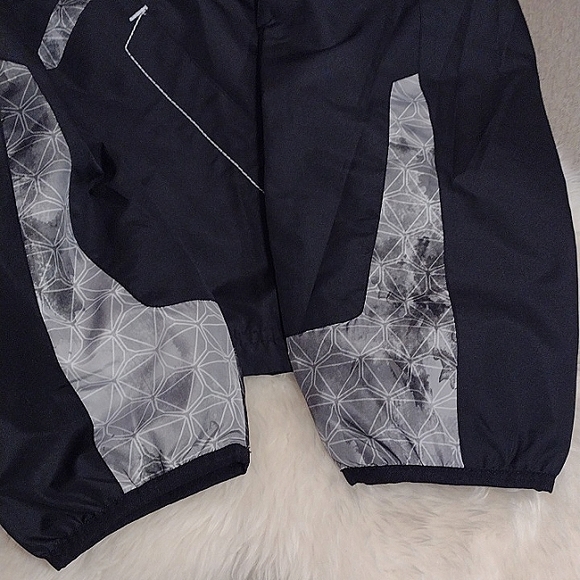 Reebox NFL Carolina Panthers windbreaker - Picture 11 of 13